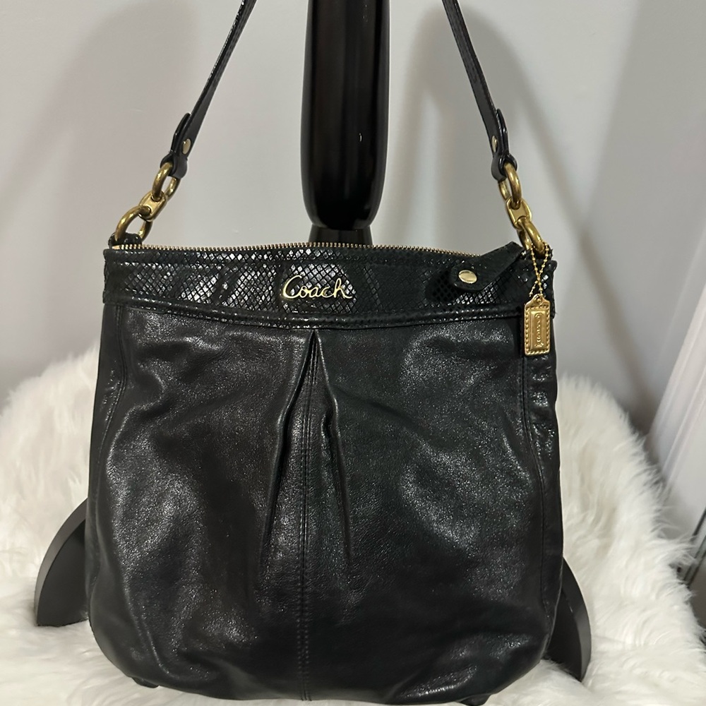 Women’s Black Leather Coach Bag with Gold Zipper